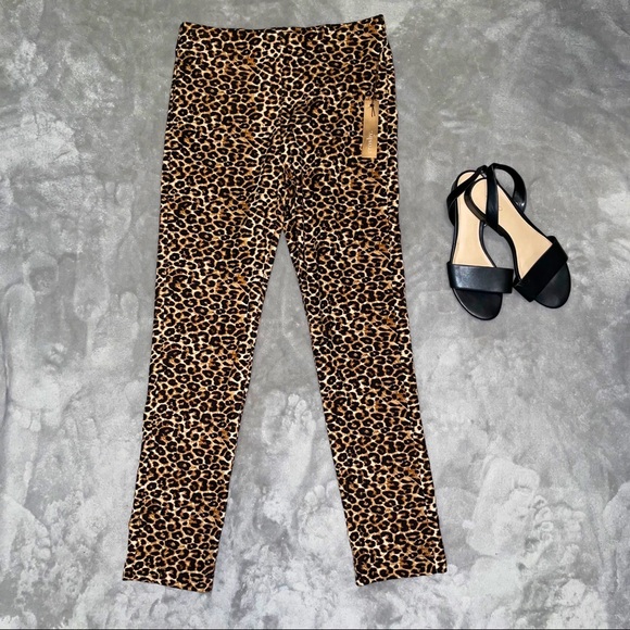 High waisted cheetah print pant - Picture 2 of 2